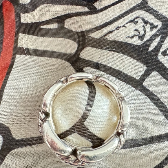 David Yurman .925 Wellesley Link Ring  
Size 6 - Picture 10 of 10